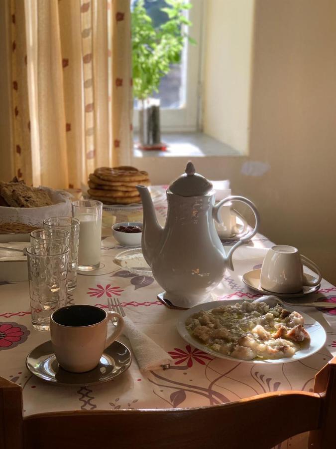 Отель Lori'S Traditional House Гирокастра Экстерьер фото