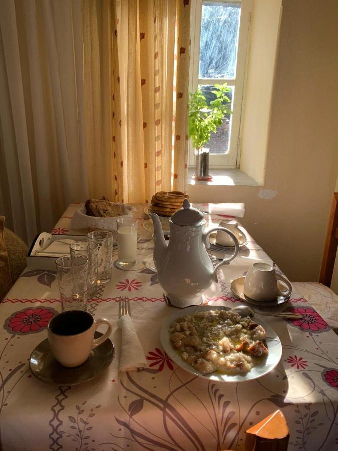 Отель Lori'S Traditional House Гирокастра Экстерьер фото